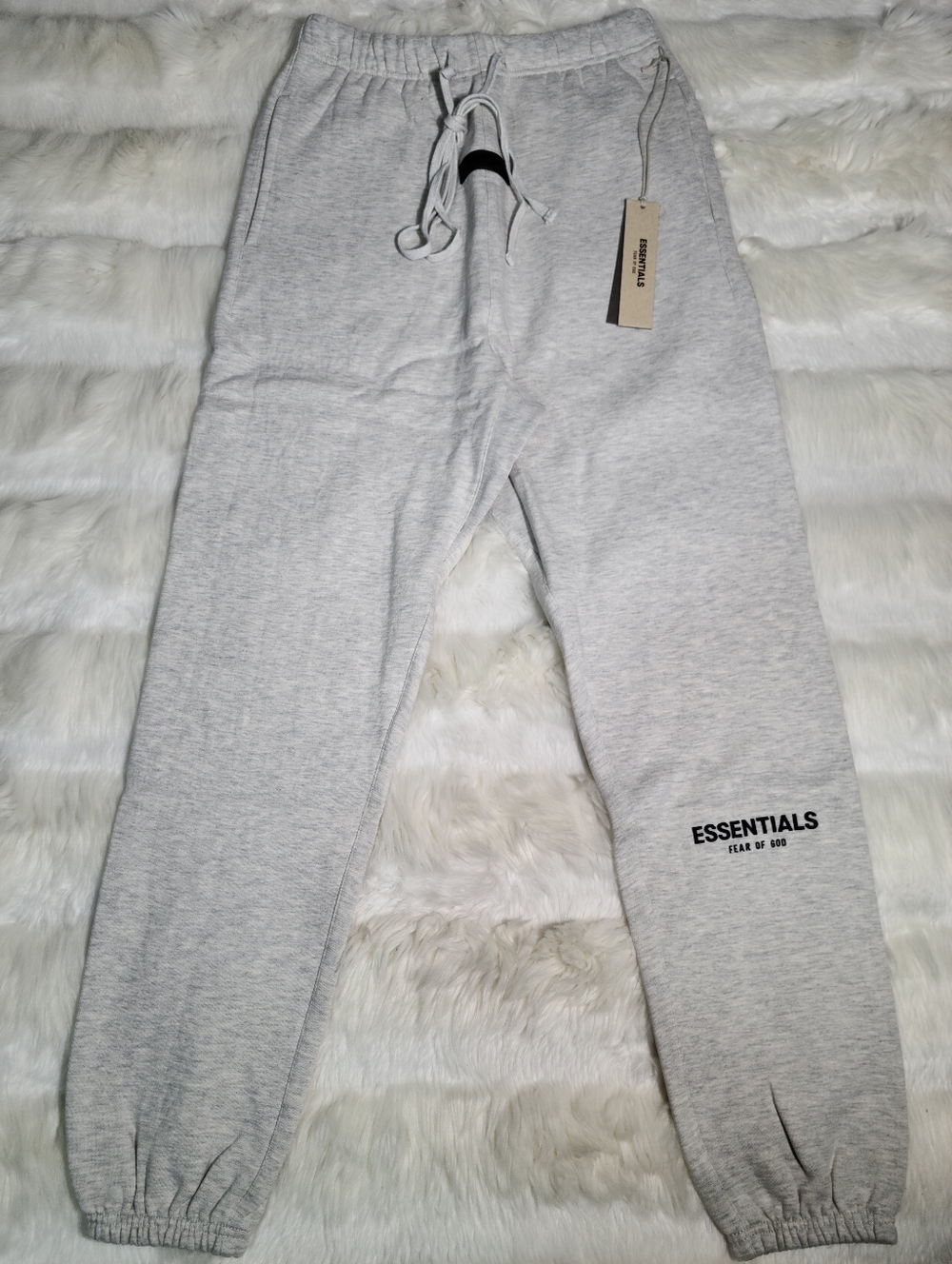 Fear of God Essentials Sweat Pants Light Oatmeal Men Small NEW